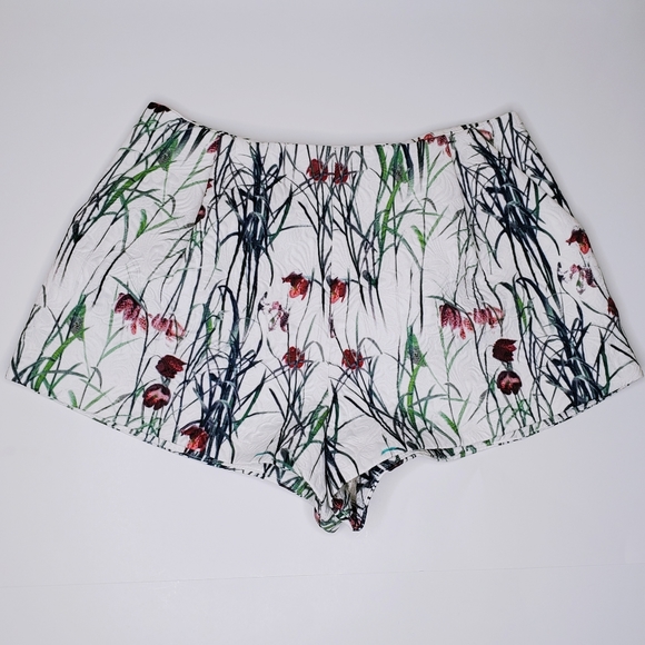 Sam & Lavi | Jacquard Floral Shorts Size Small - Picture 8 of 14